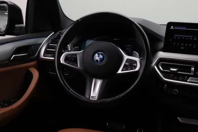 BMW X3 (2021) thumbnail 23