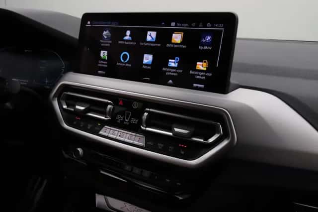 BMW X3 (2021) thumbnail 25