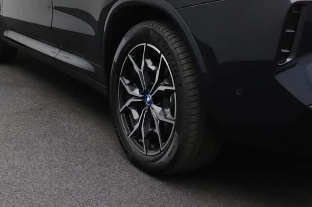 BMW X3 (2021) thumbnail 8