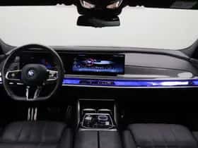 BMW 7-Serie (2024) thumbnail 3