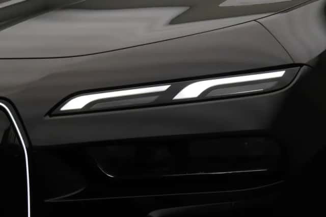 BMW 7-Serie (2024) thumbnail 26