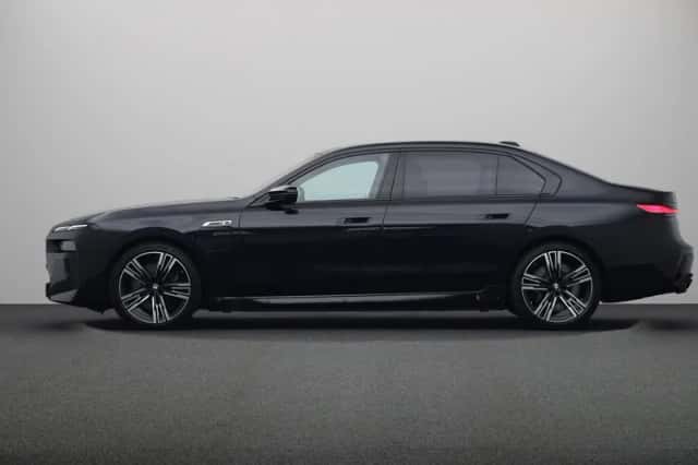 BMW 7-Serie (2024) thumbnail 9