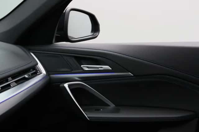 BMW X1 (2025) thumbnail 16