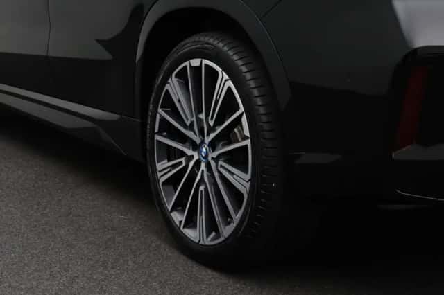 BMW X1 (2025) thumbnail 5