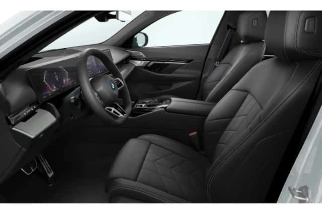 BMW i5 (2026) thumbnail 3