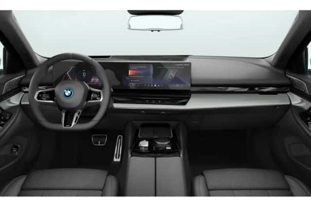 BMW i5 (2026) thumbnail 4