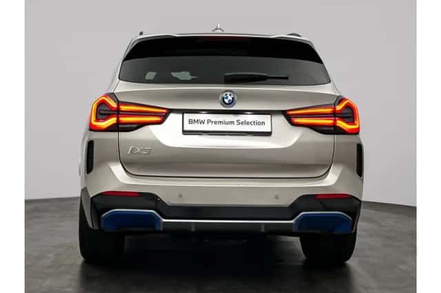 BMW iX3 (2024) thumbnail 4