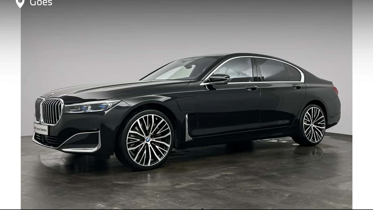 BMW 7-Serie (2019) — foto 1