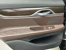 BMW 7-Serie (2019) thumbnail 29