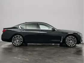 BMW 7-Serie (2019) thumbnail 7