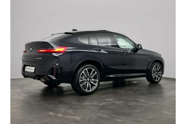 BMW X4 (2025) thumbnail 4