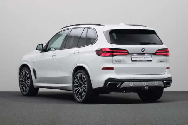 BMW X5 (2025) thumbnail 13