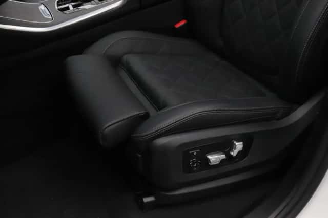 BMW X5 (2025) thumbnail 19