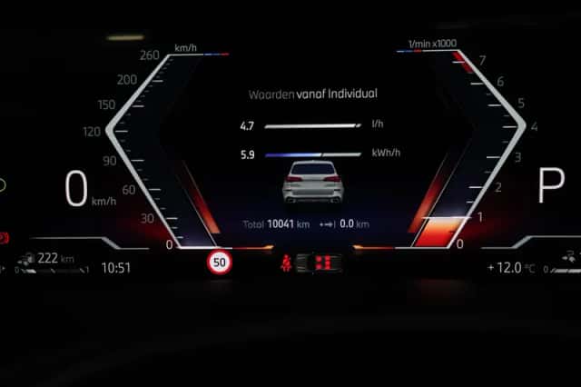 BMW X5 (2025) thumbnail 3
