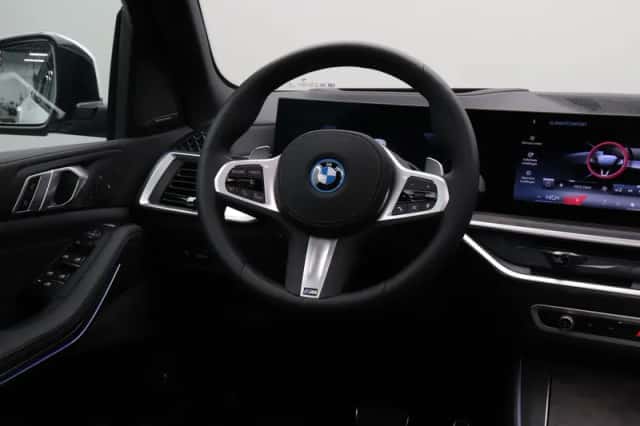 BMW X5 (2025) thumbnail 25