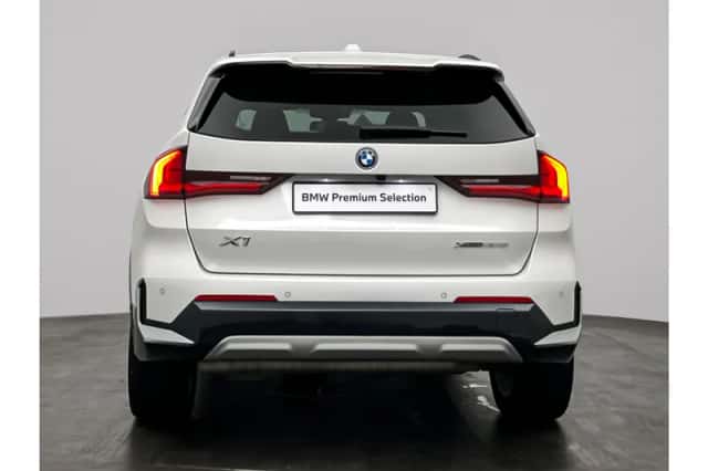 BMW X1 (2023) thumbnail 5
