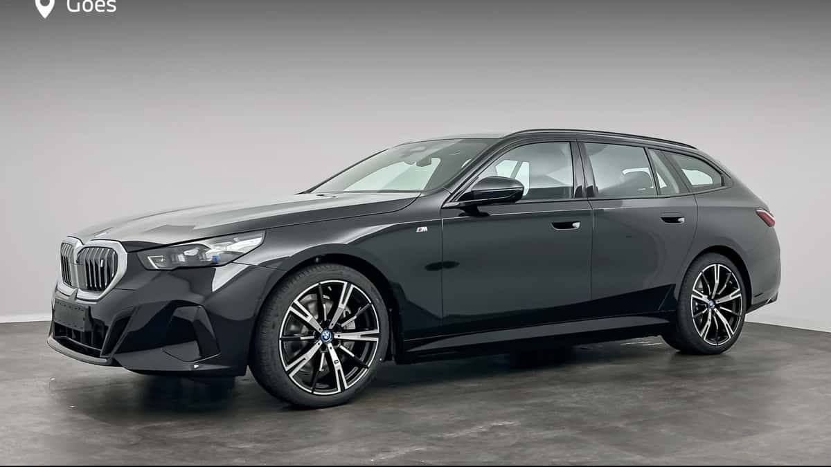 BMW i5 (2025) — foto 1