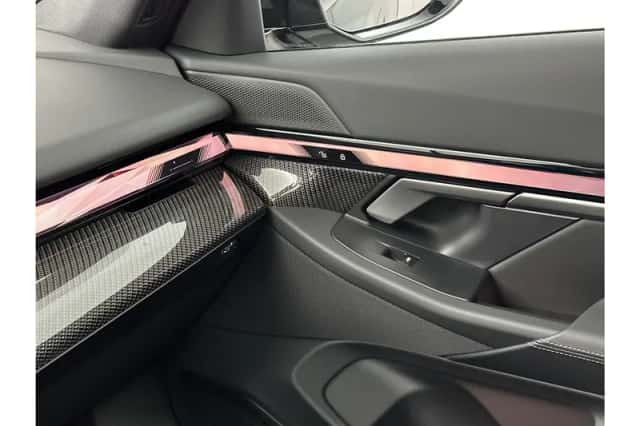 BMW i5 (2025) thumbnail 16