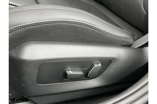 BMW i5 (2025) thumbnail 22