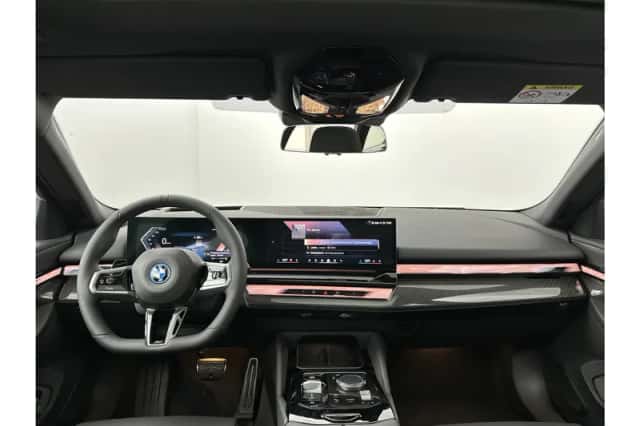 BMW i5 (2025) thumbnail 25