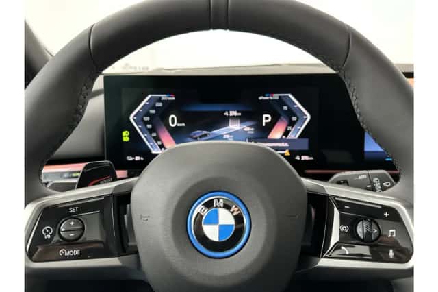 BMW i5 (2025) thumbnail 9