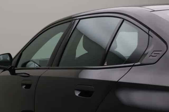 BMW 5-Serie (2025) thumbnail 3