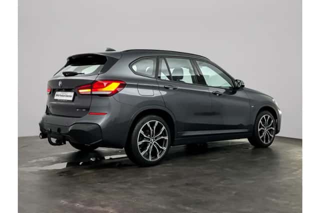BMW X1 (2022) thumbnail 2