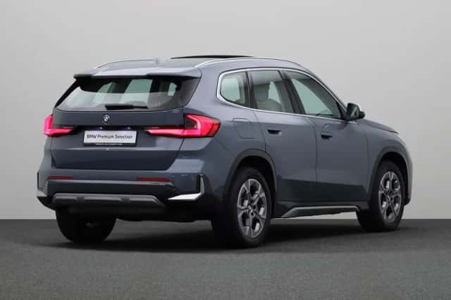 BMW X1 (2023) thumbnail 2