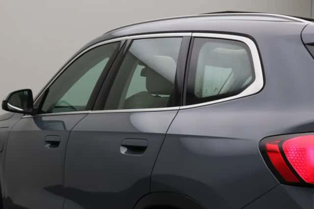BMW X1 (2023) thumbnail 4