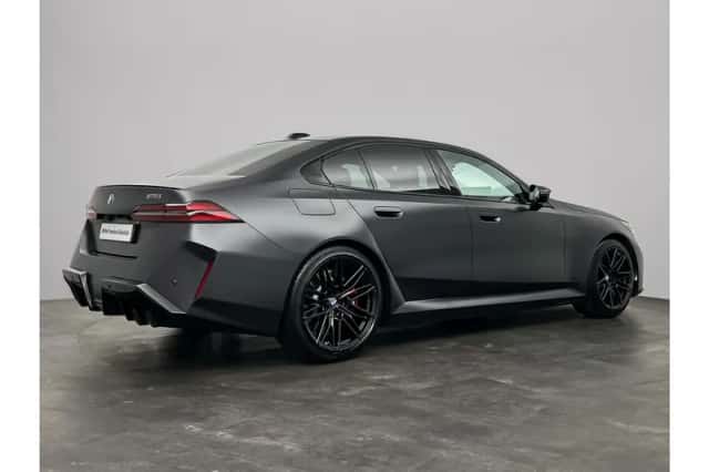 BMW M5 (2025) thumbnail 3