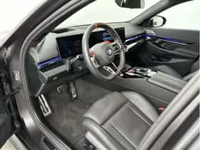 BMW M5 (2025) thumbnail 26