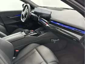 BMW M5 (2025) thumbnail 31