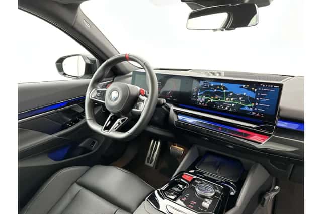 BMW M5 (2025) thumbnail 32