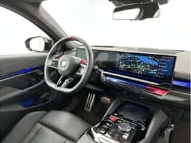 BMW M5 (2025) thumbnail 32