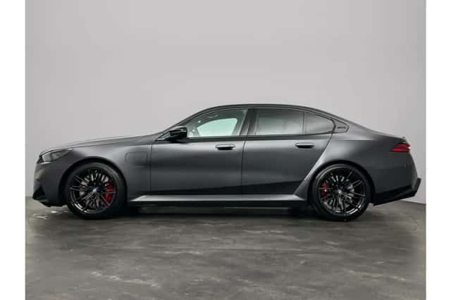 BMW M5 (2025) thumbnail 8