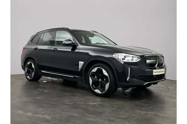 BMW iX3 (2021) thumbnail 2