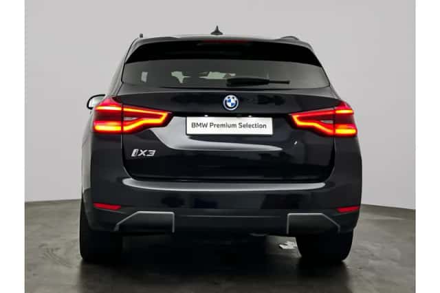 BMW iX3 (2021) thumbnail 3