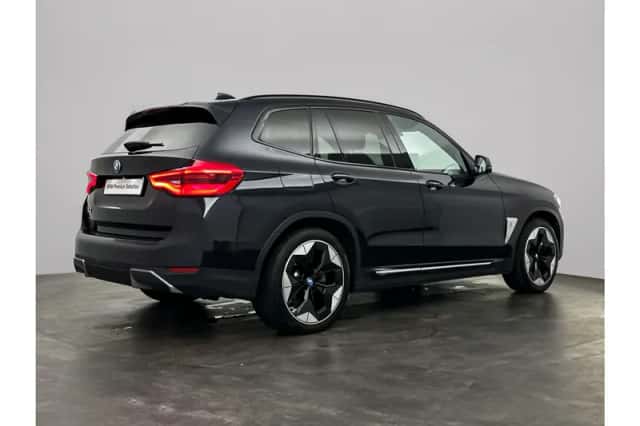 BMW iX3 (2021) thumbnail 4