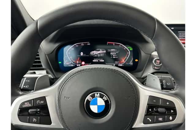 BMW X3 (2021) thumbnail 9