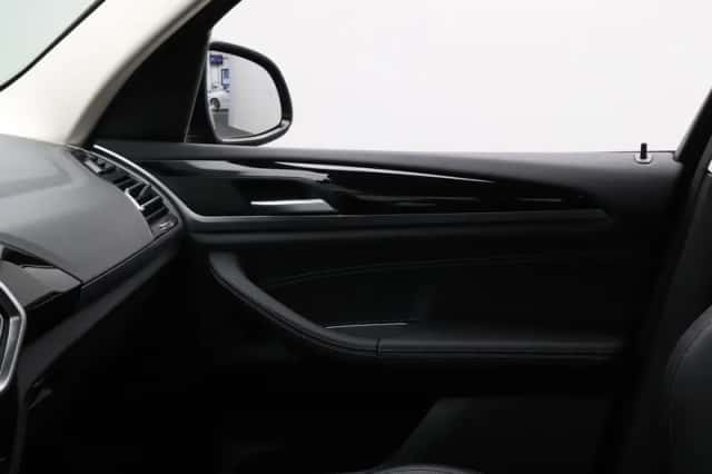 BMW X3 (2024) thumbnail 15