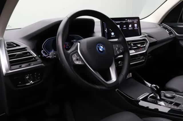 BMW X3 (2024) thumbnail 16