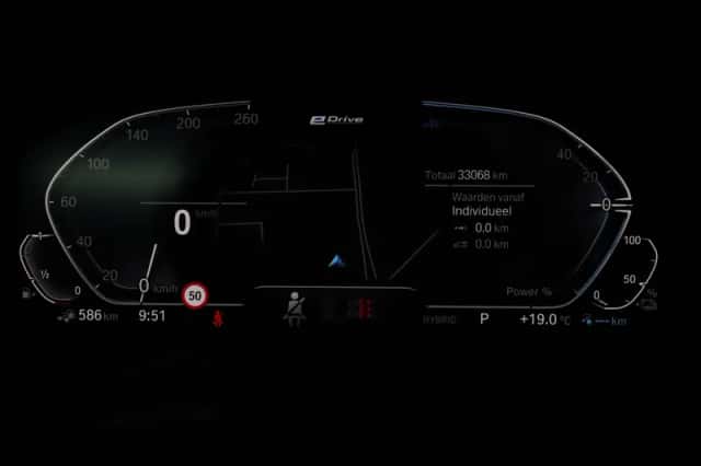 BMW X3 (2024) thumbnail 3
