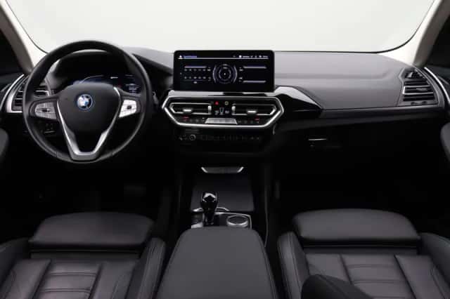BMW X3 (2024) thumbnail 23