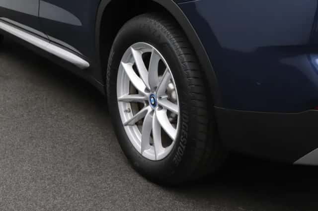 BMW X3 (2024) thumbnail 5