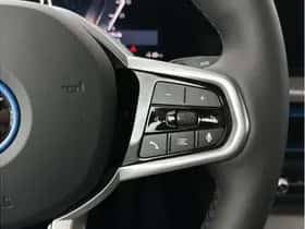 BMW i4 (2026) thumbnail 12