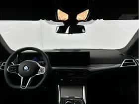 BMW i4 (2026) thumbnail 16