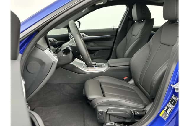 BMW i4 (2026) thumbnail 17