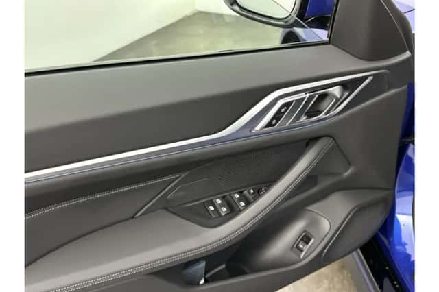 BMW i4 (2026) thumbnail 18
