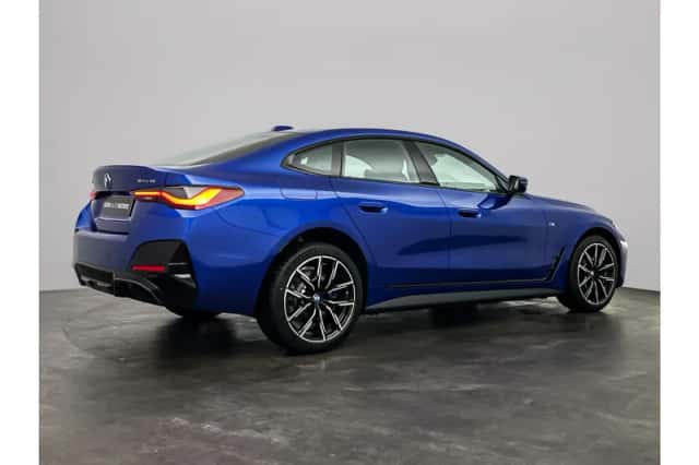 BMW i4 (2026) thumbnail 3