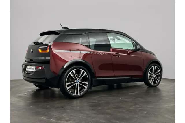 BMW i3 (2022) thumbnail 2